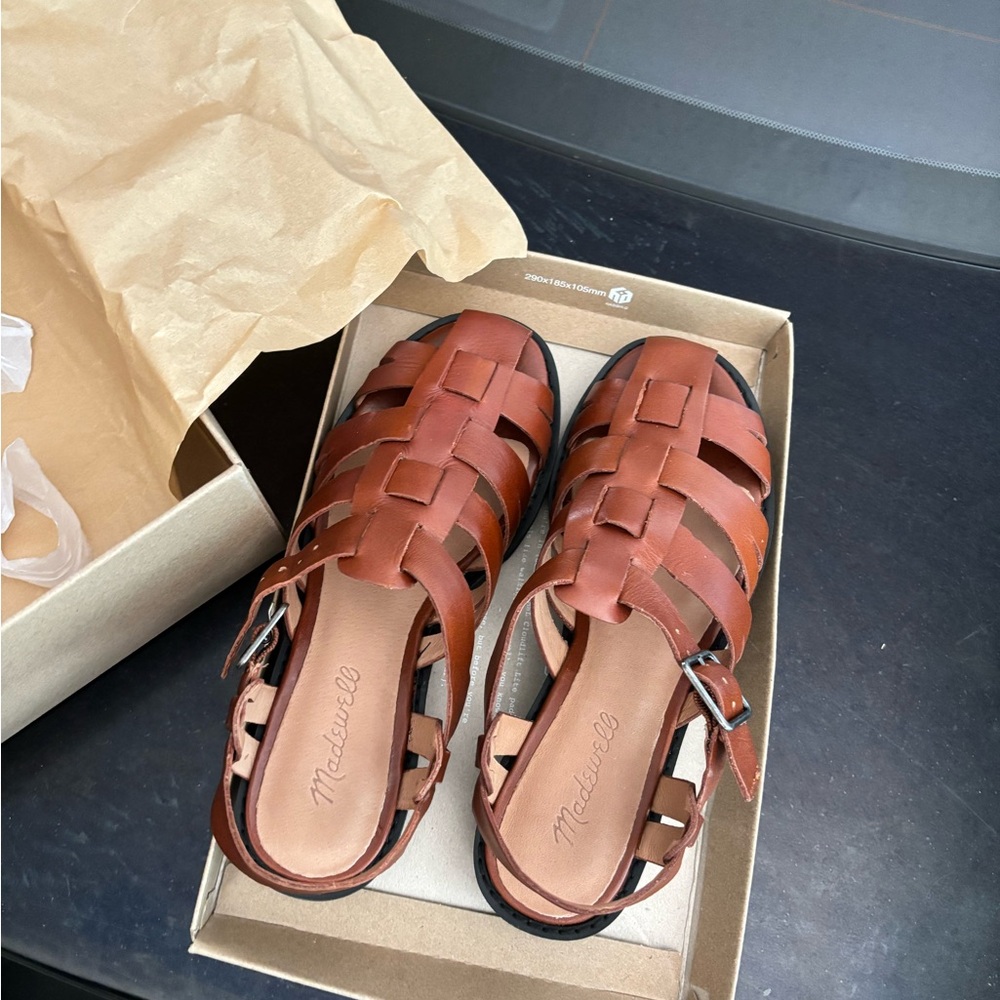 madewell FISHERMAN LUGSOLE SANDALS (us7)